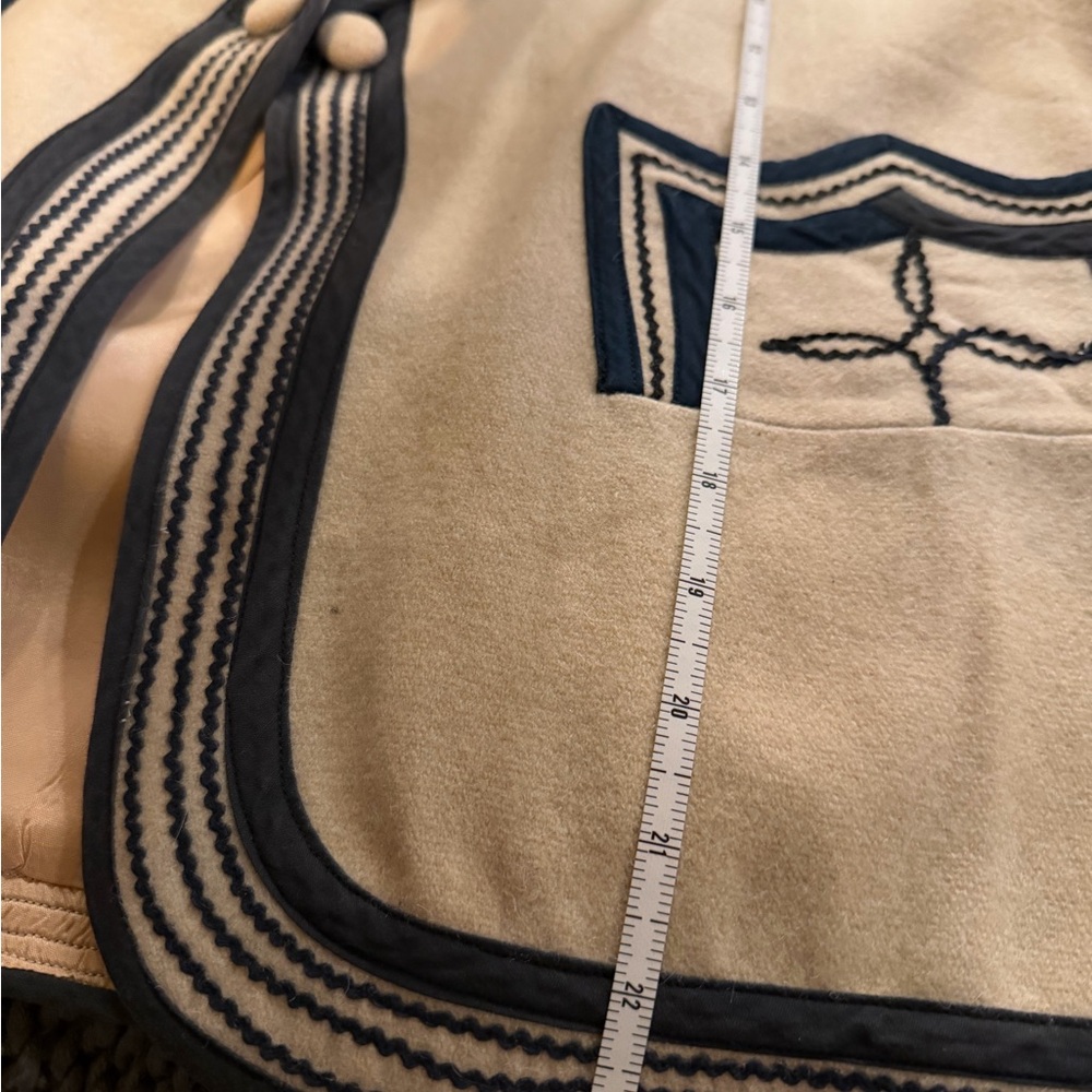 Beautiful Vintage Cream Wool Women’s Blazer, Black details, Small - Picture 11 of 13